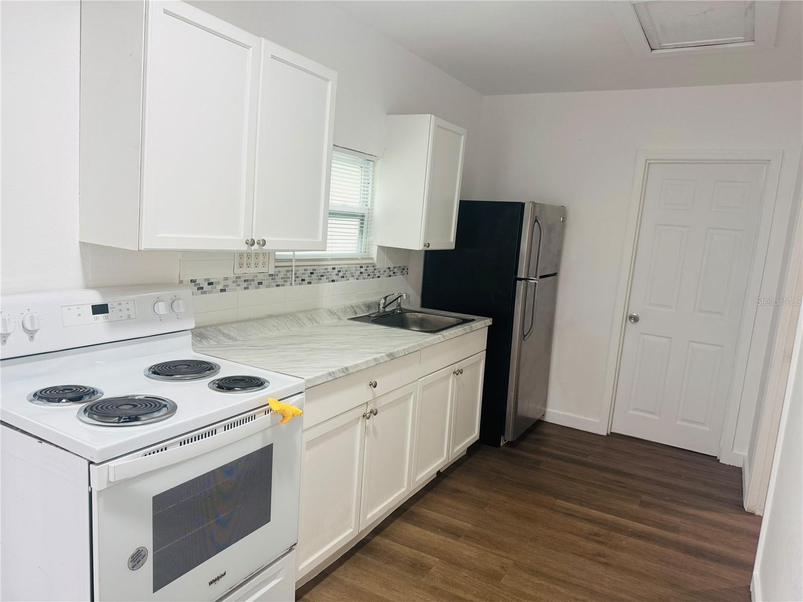 4115 W COMANCHE AVE — photo 5