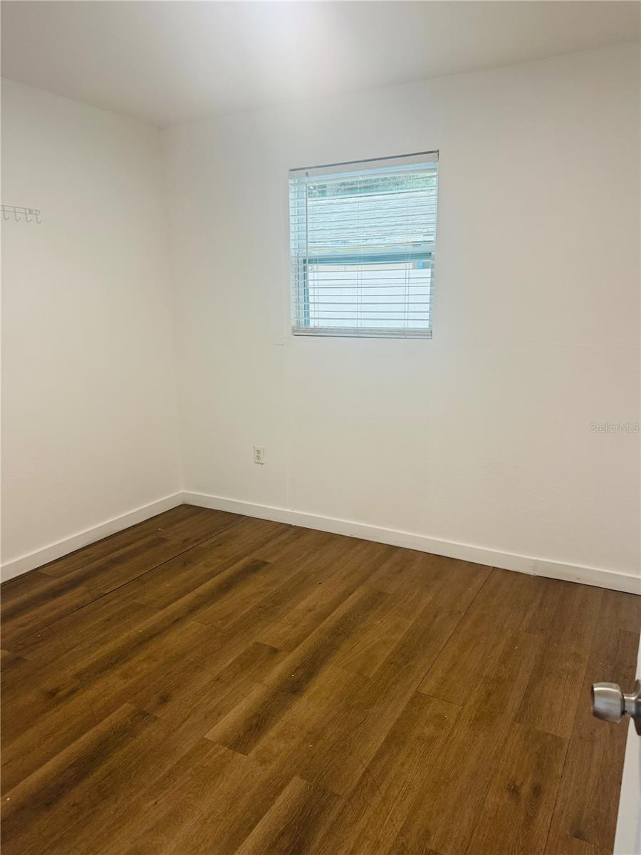 4115 W COMANCHE AVE — photo 7