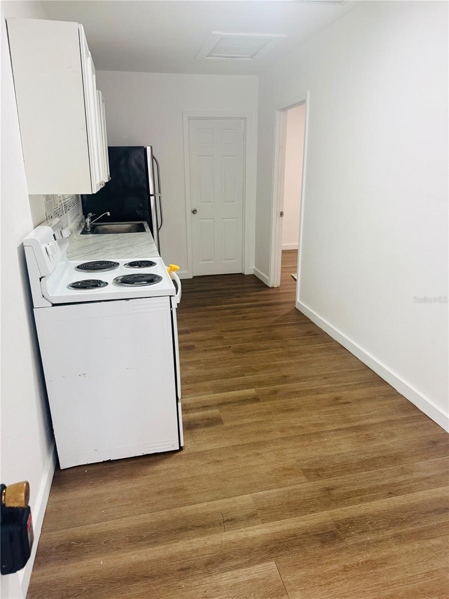 4115 W COMANCHE AVE — photo 6