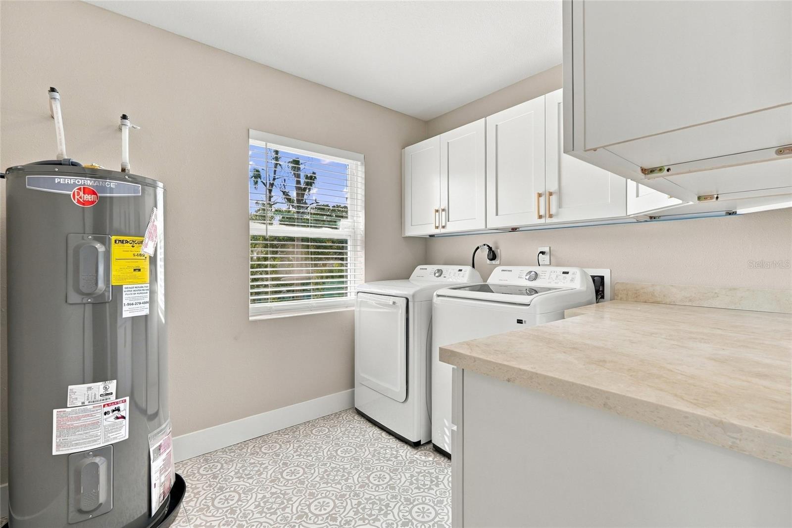 1002 E OSBORNE AVE — photo 22