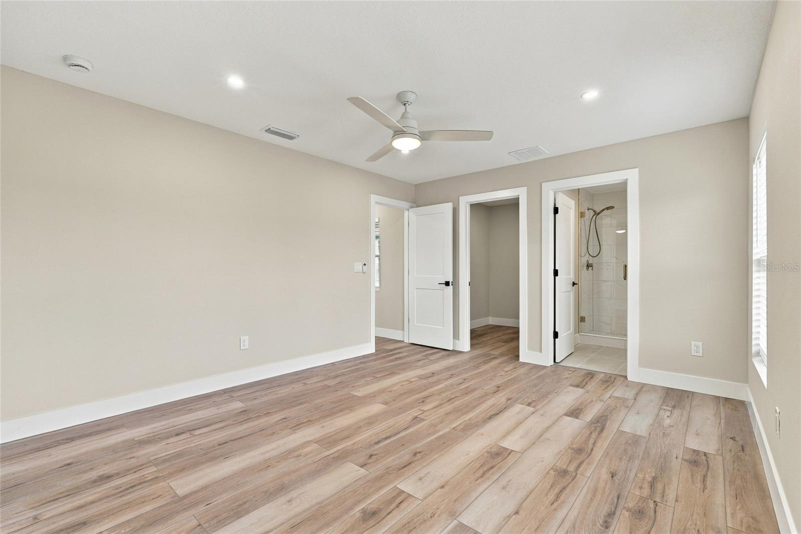 1002 E OSBORNE AVE — photo 13