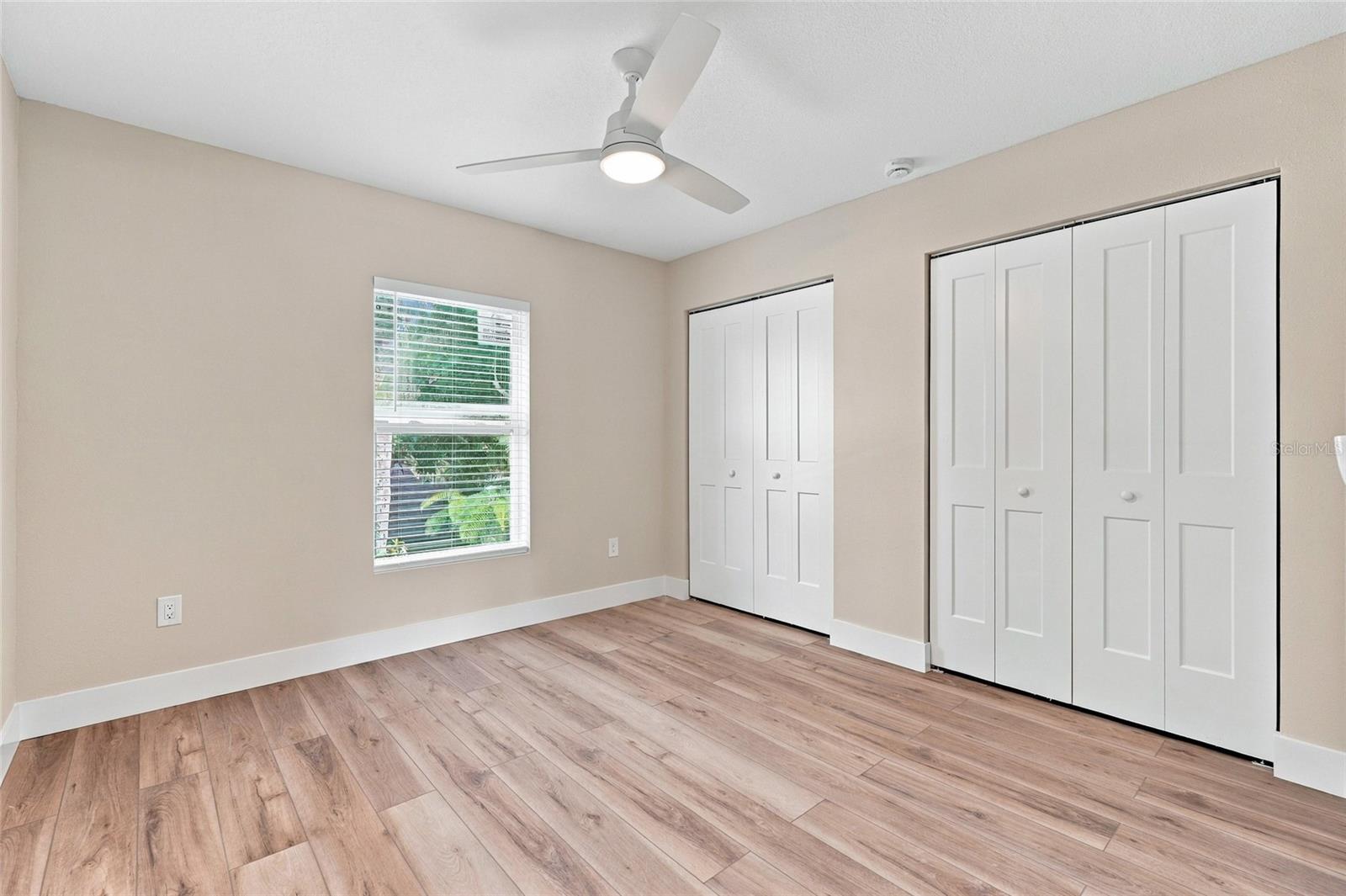 1002 E OSBORNE AVE — photo 21