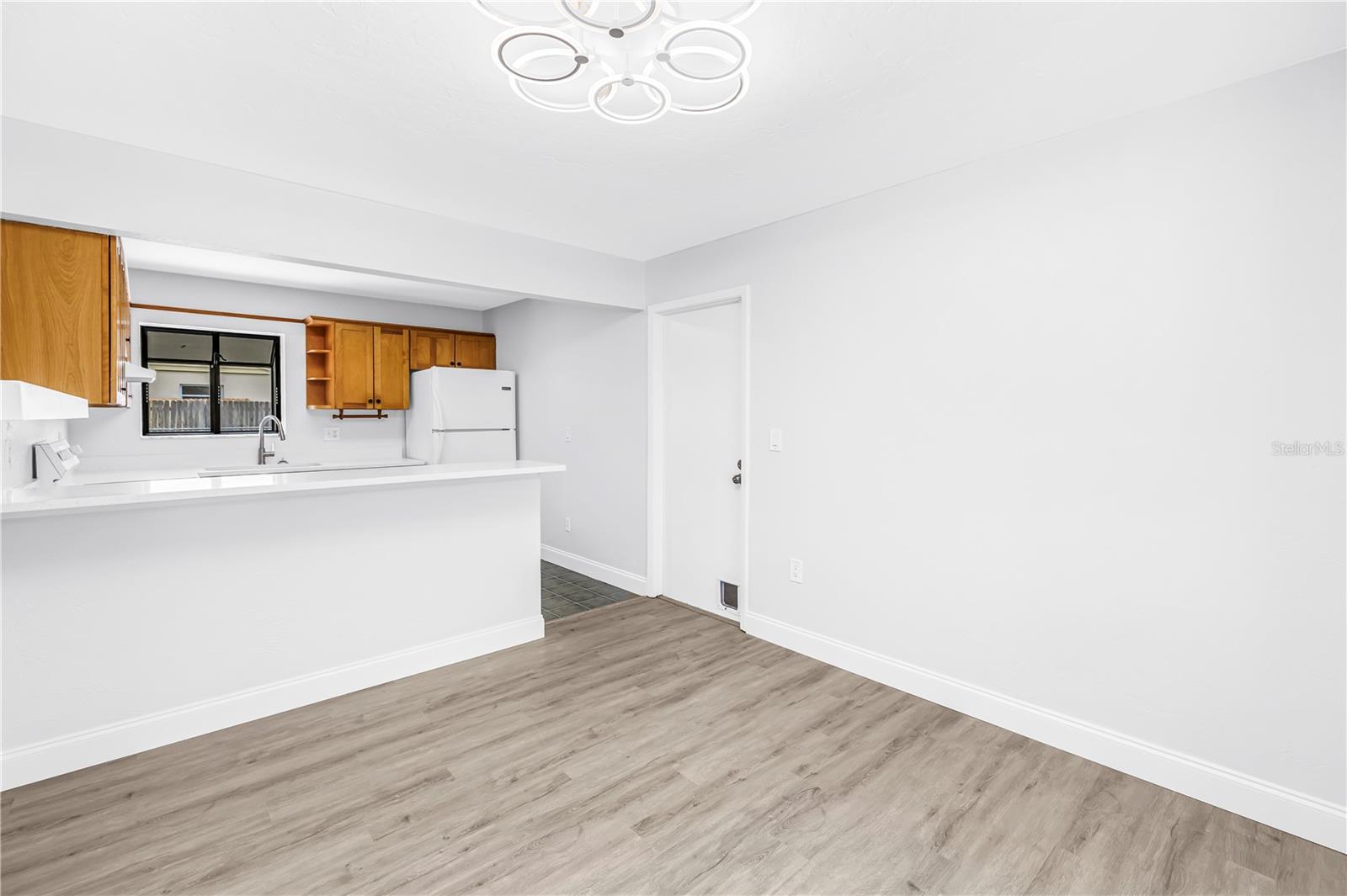 2918 SANDPOINTE DR — photo 13