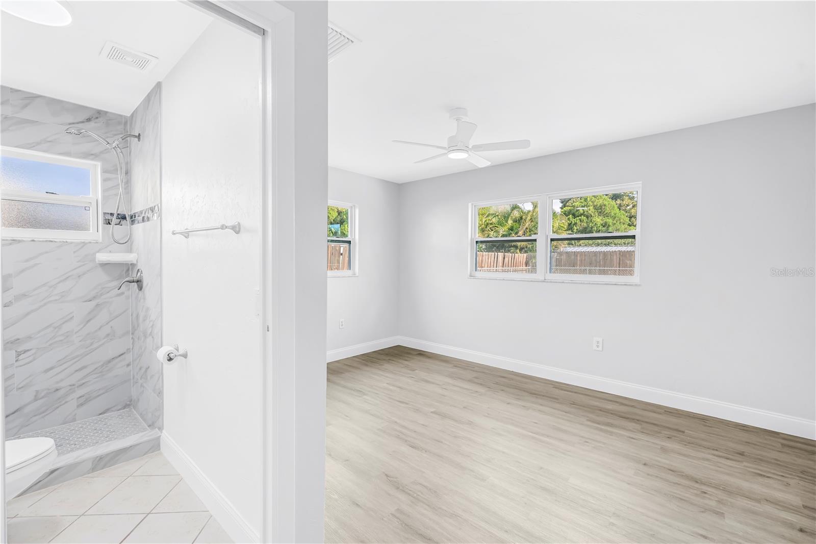2918 SANDPOINTE DR — photo 19