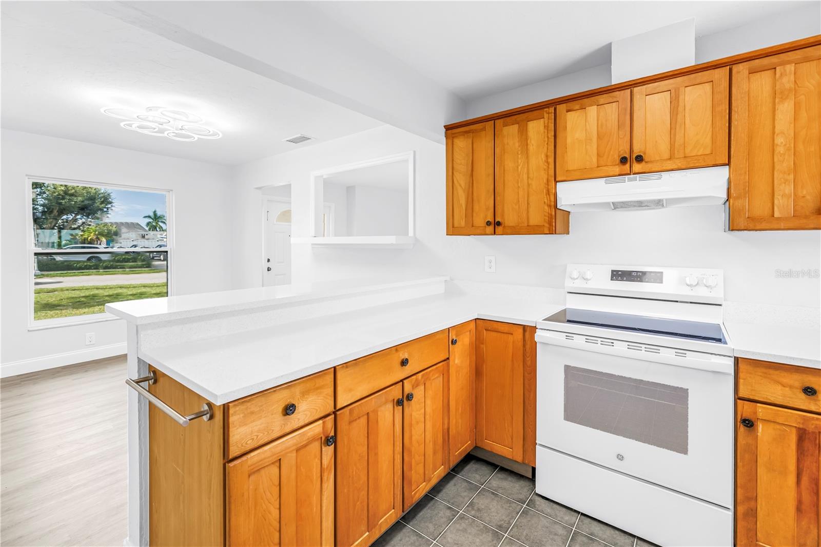 2918 SANDPOINTE DR — photo 7