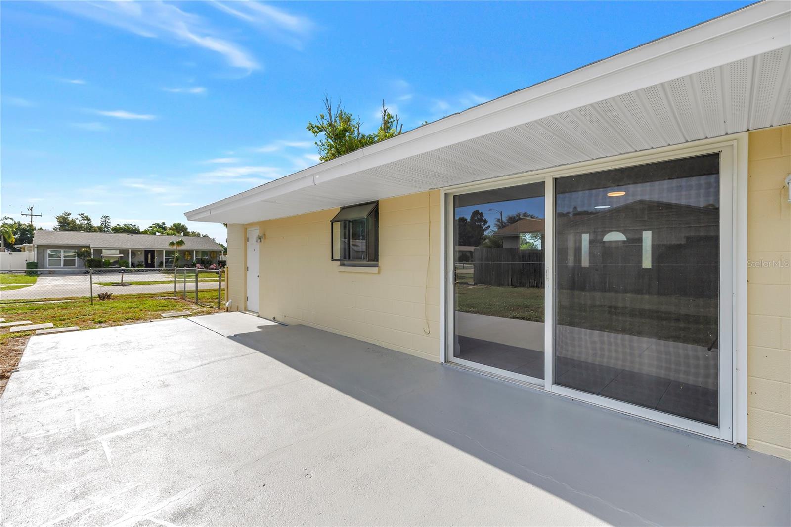2918 SANDPOINTE DR — photo 31