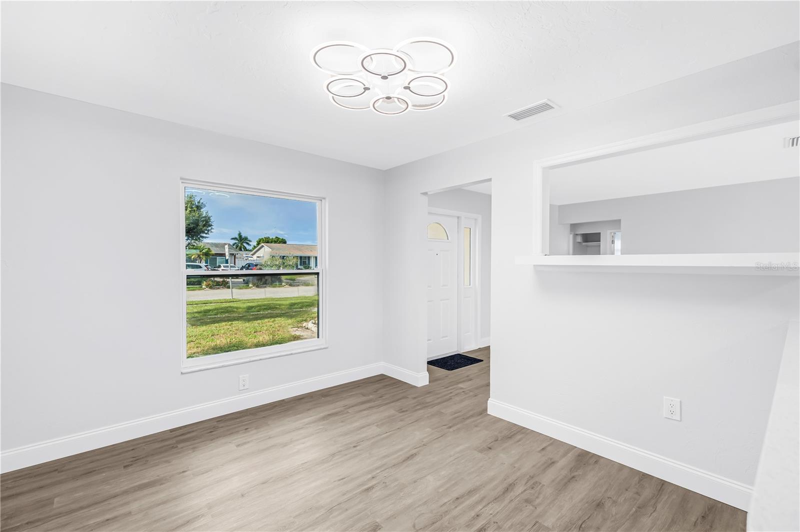 2918 SANDPOINTE DR — photo 14