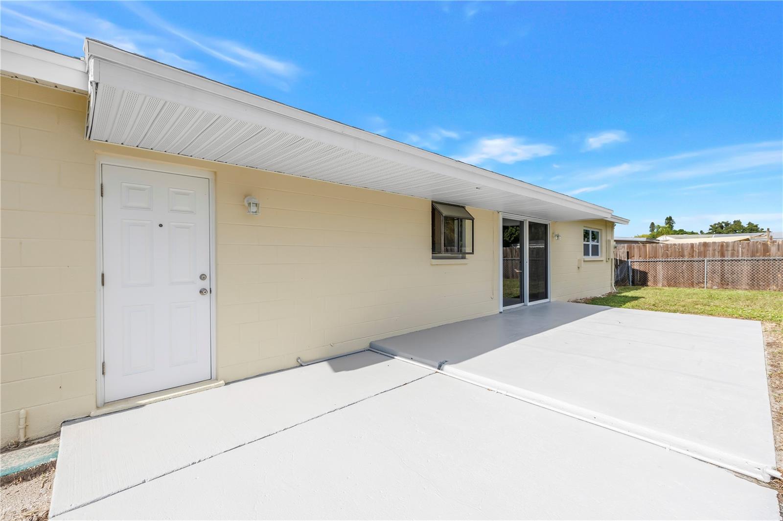 2918 SANDPOINTE DR — photo 33