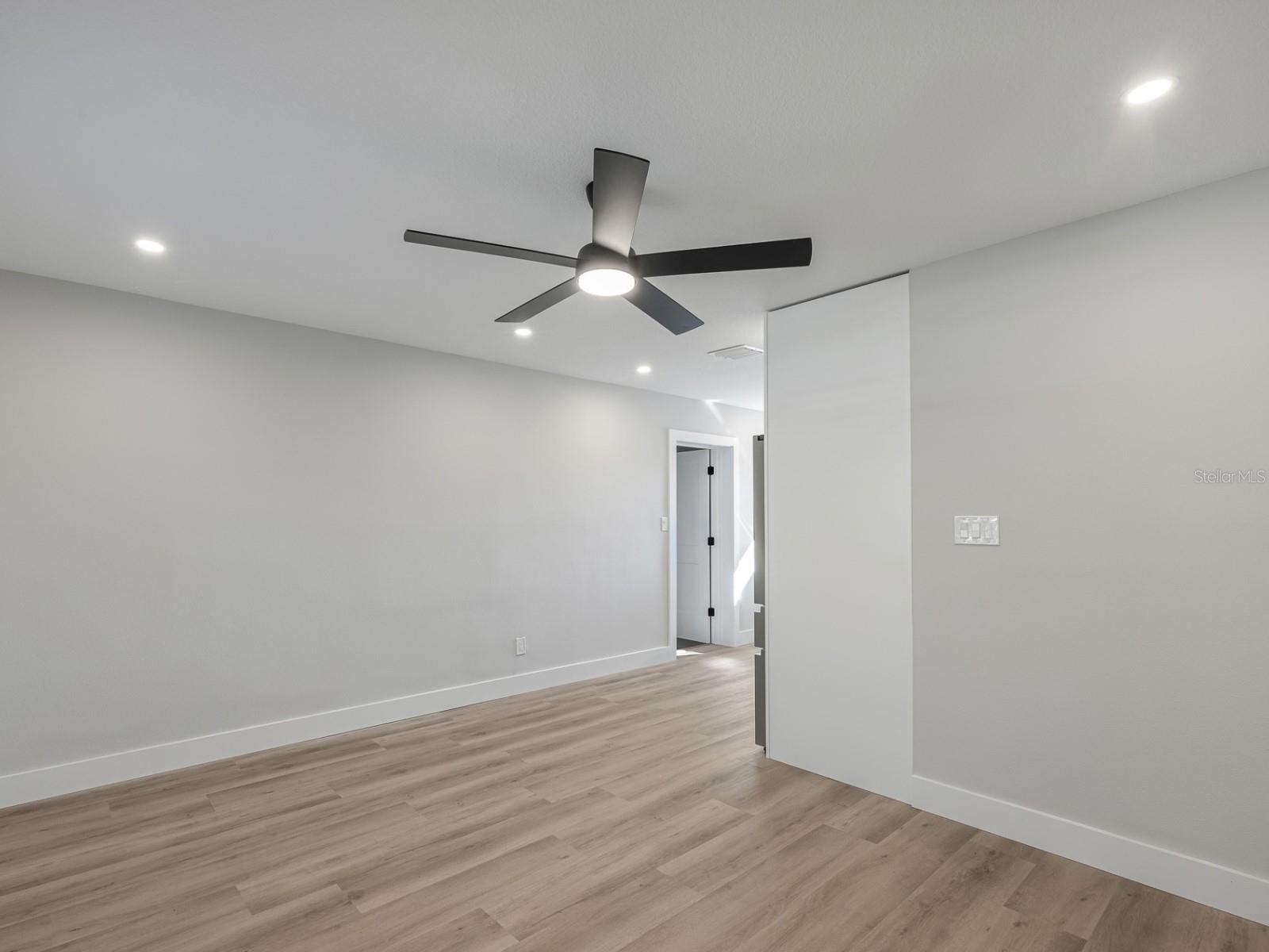 4318 S WEST SHORE BLVD — photo 5