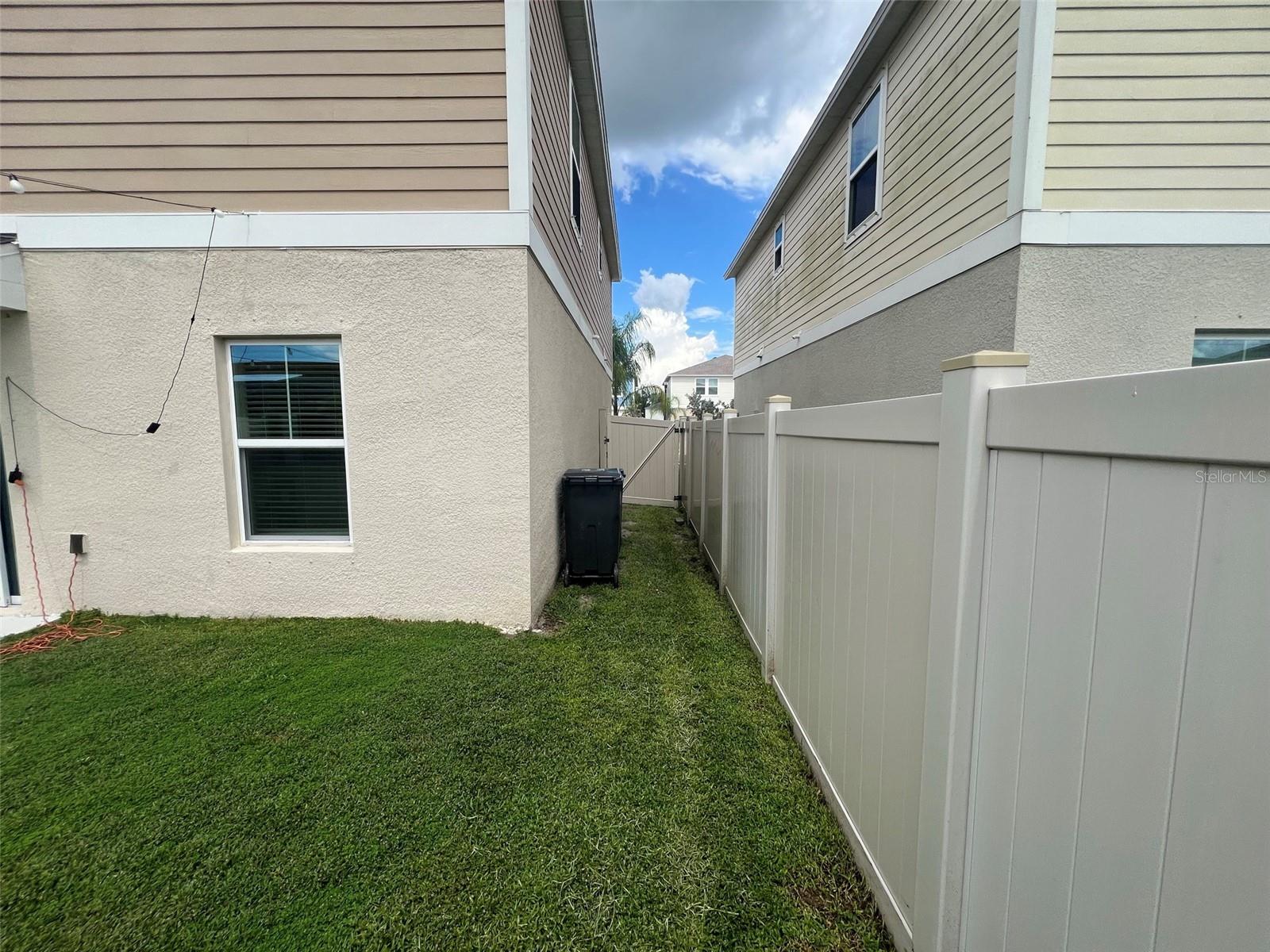 12607 HYSMITH LOOP — photo 52
