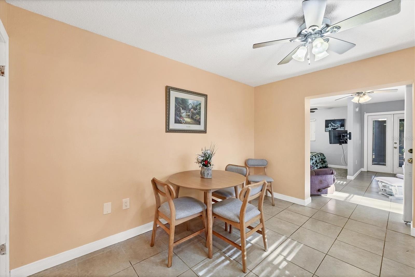 2703 FOREST KNOLL DR #B — photo 12
