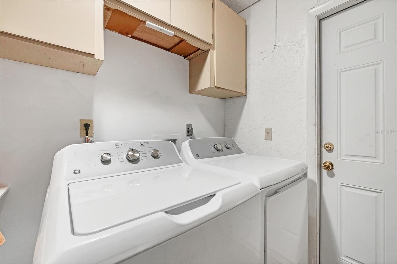 2703 FOREST KNOLL DR #B — photo 17