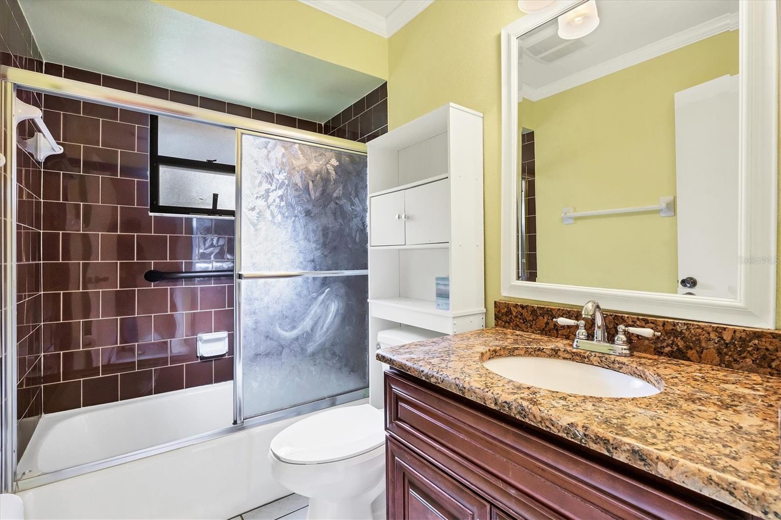 2703 FOREST KNOLL DR #B — photo 16