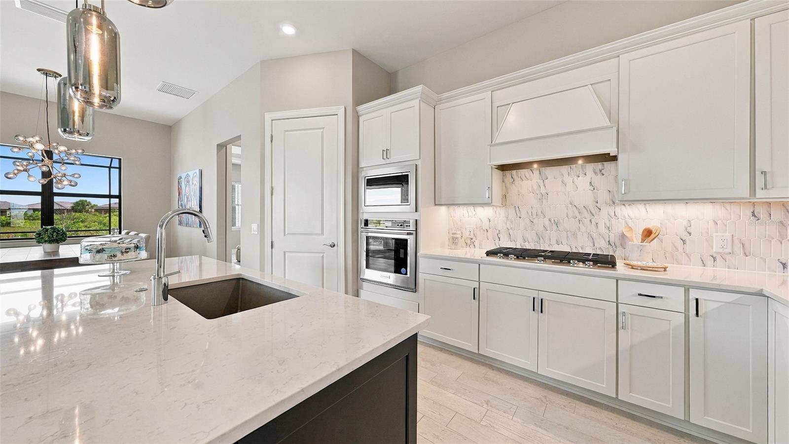6036 SILVER GRASS CT — photo 17