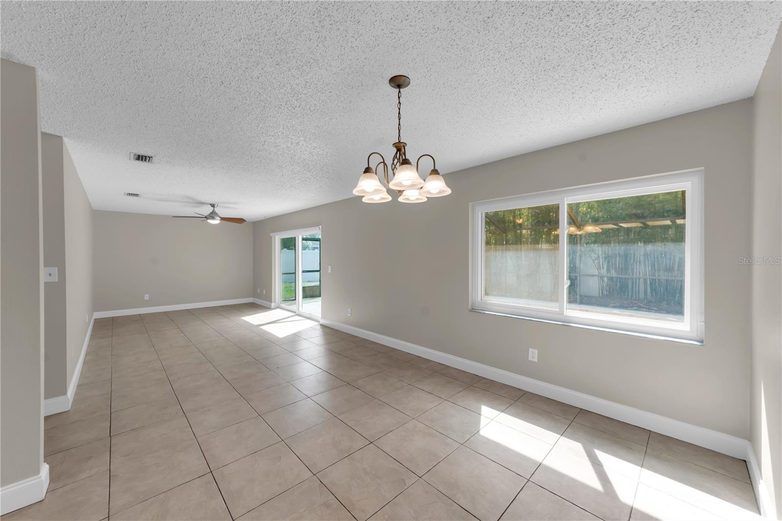 9602 HIDDEN OAKS CIR — photo 10