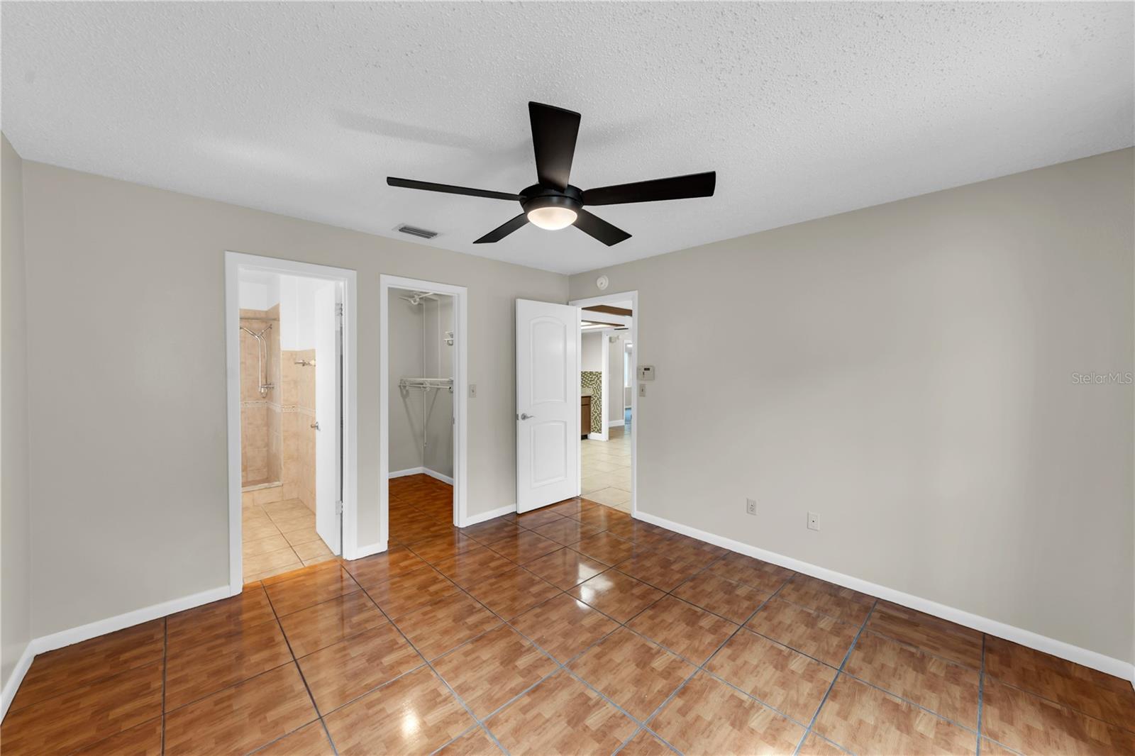 9602 HIDDEN OAKS CIR — photo 14
