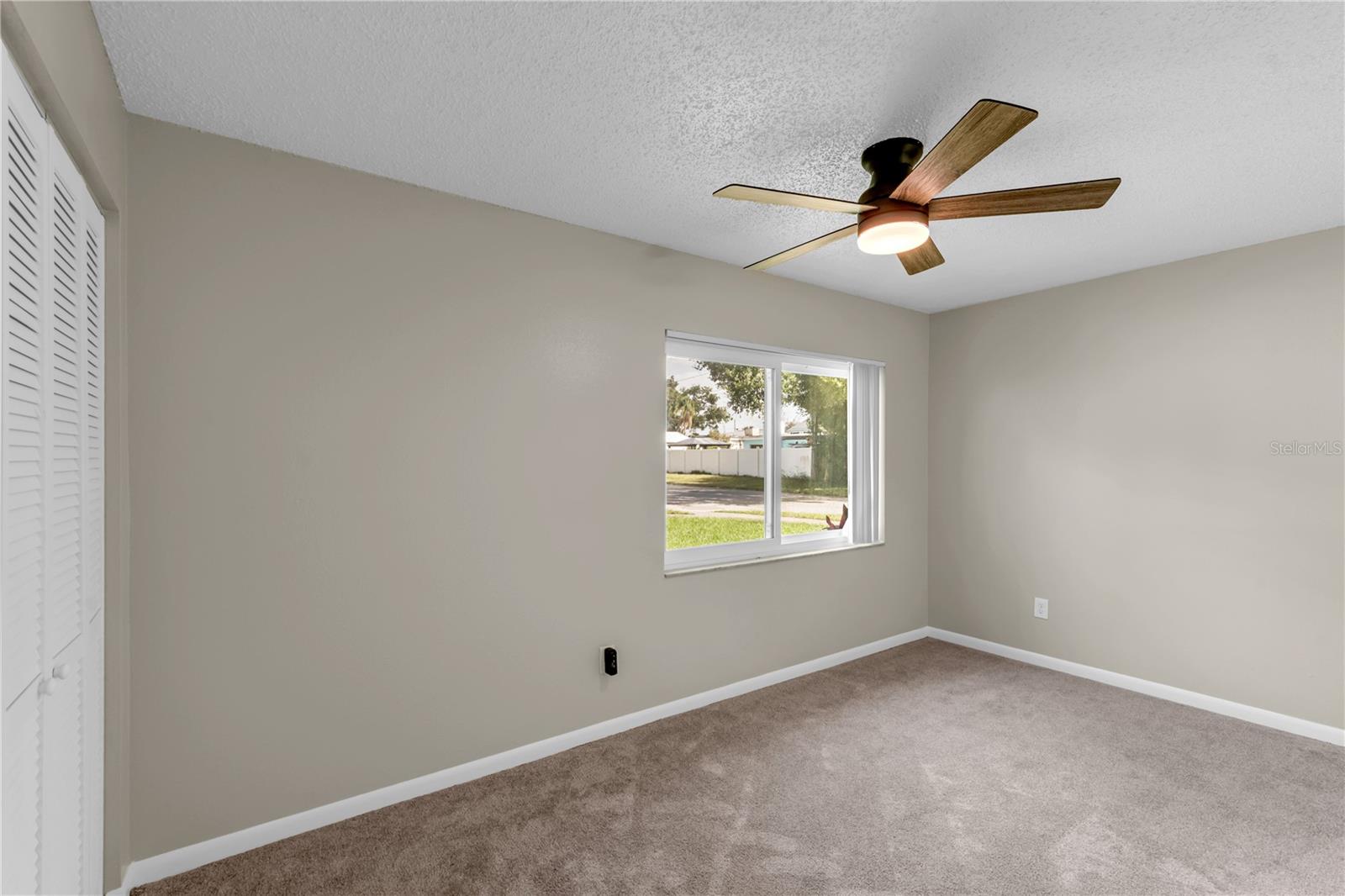 9602 HIDDEN OAKS CIR — photo 17