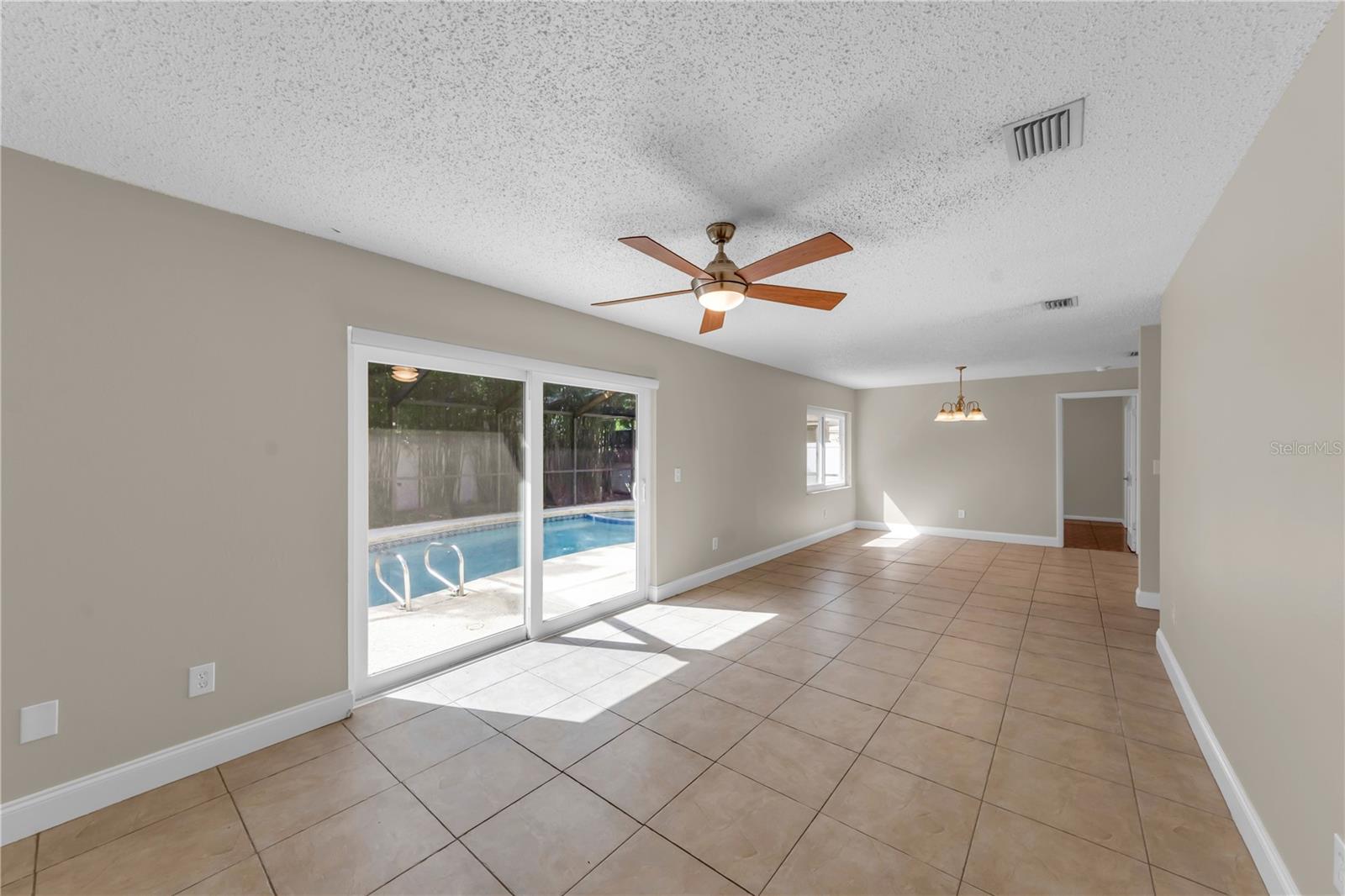 9602 HIDDEN OAKS CIR — photo 12