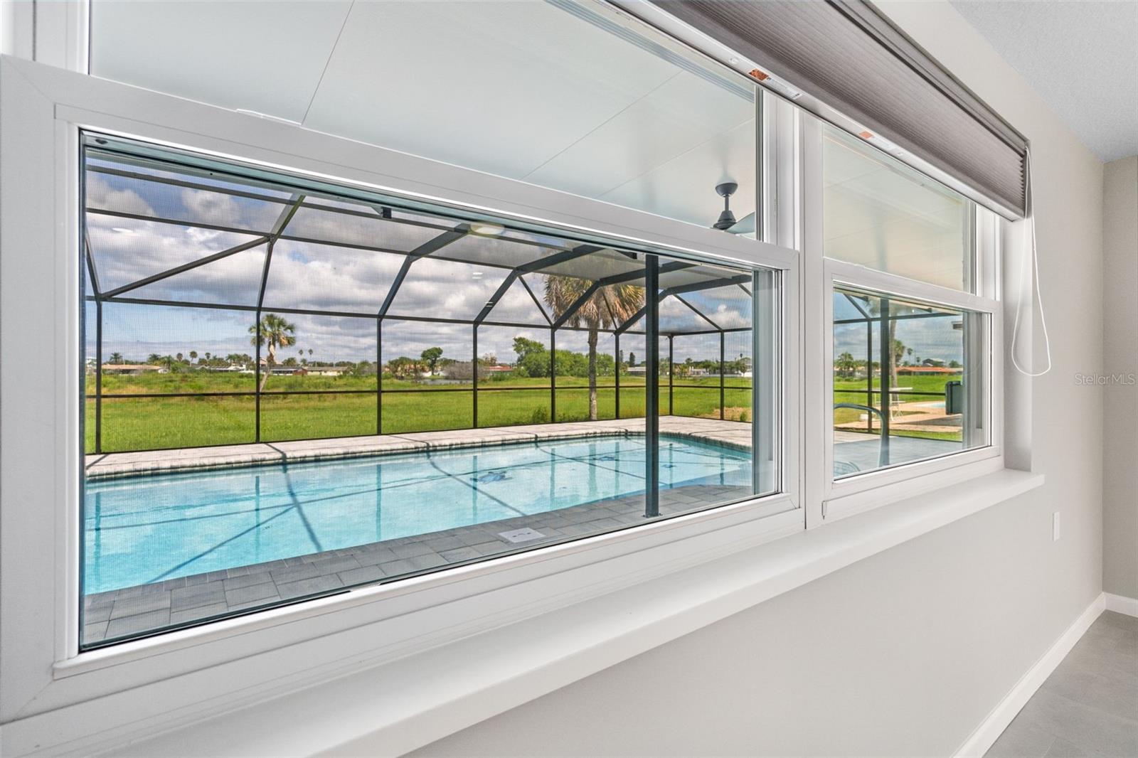 4105 TOPSAIL DR — photo 32