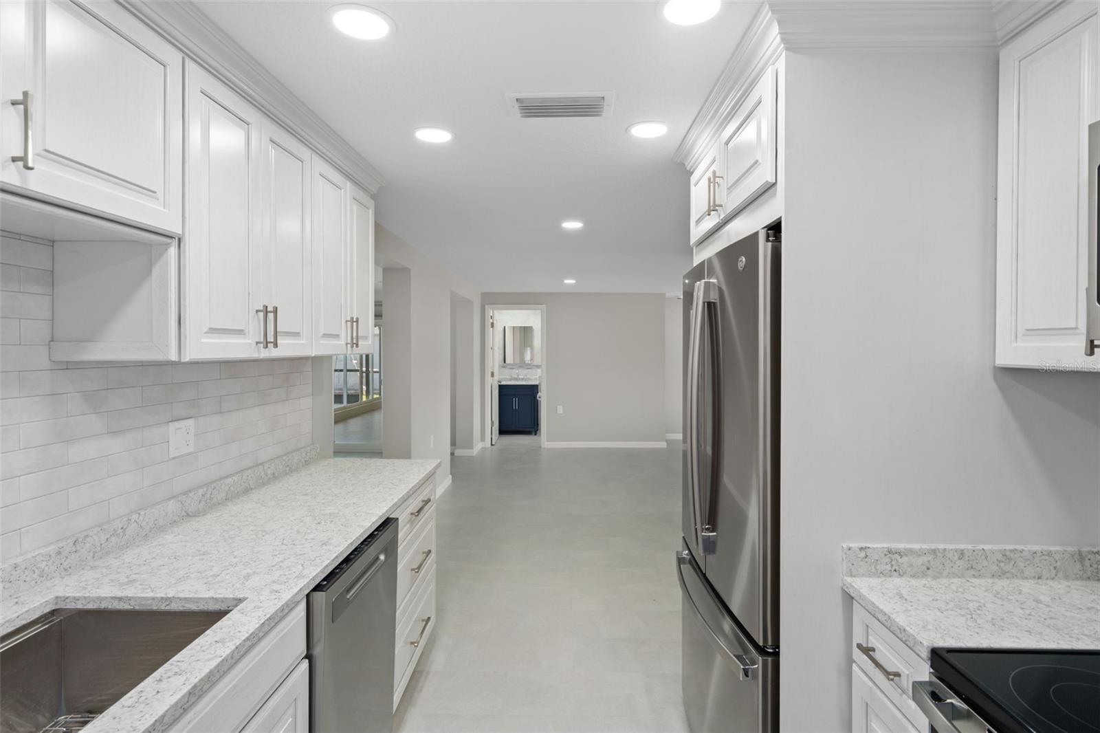 4105 TOPSAIL DR — photo 15