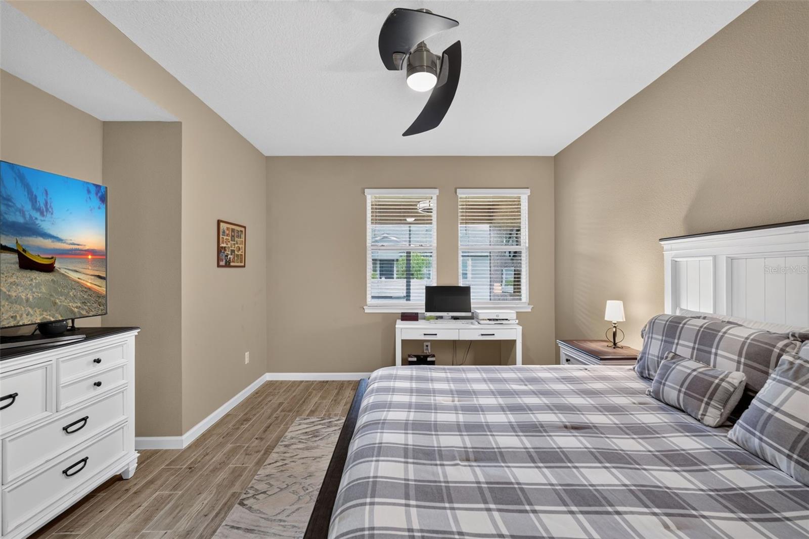 11511 ROLLING GREEN DR — photo 24