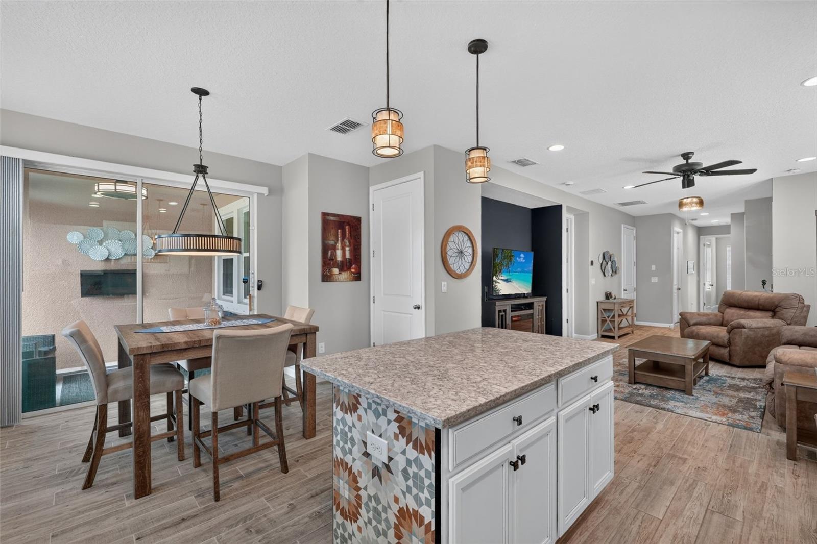 11511 ROLLING GREEN DR — photo 13
