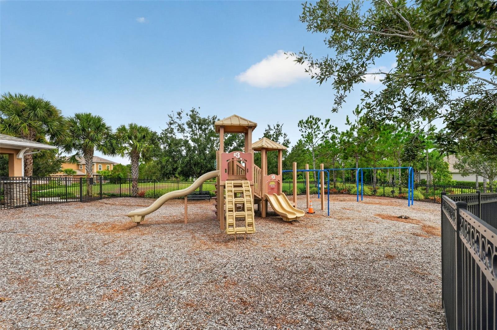 11511 ROLLING GREEN DR — photo 45