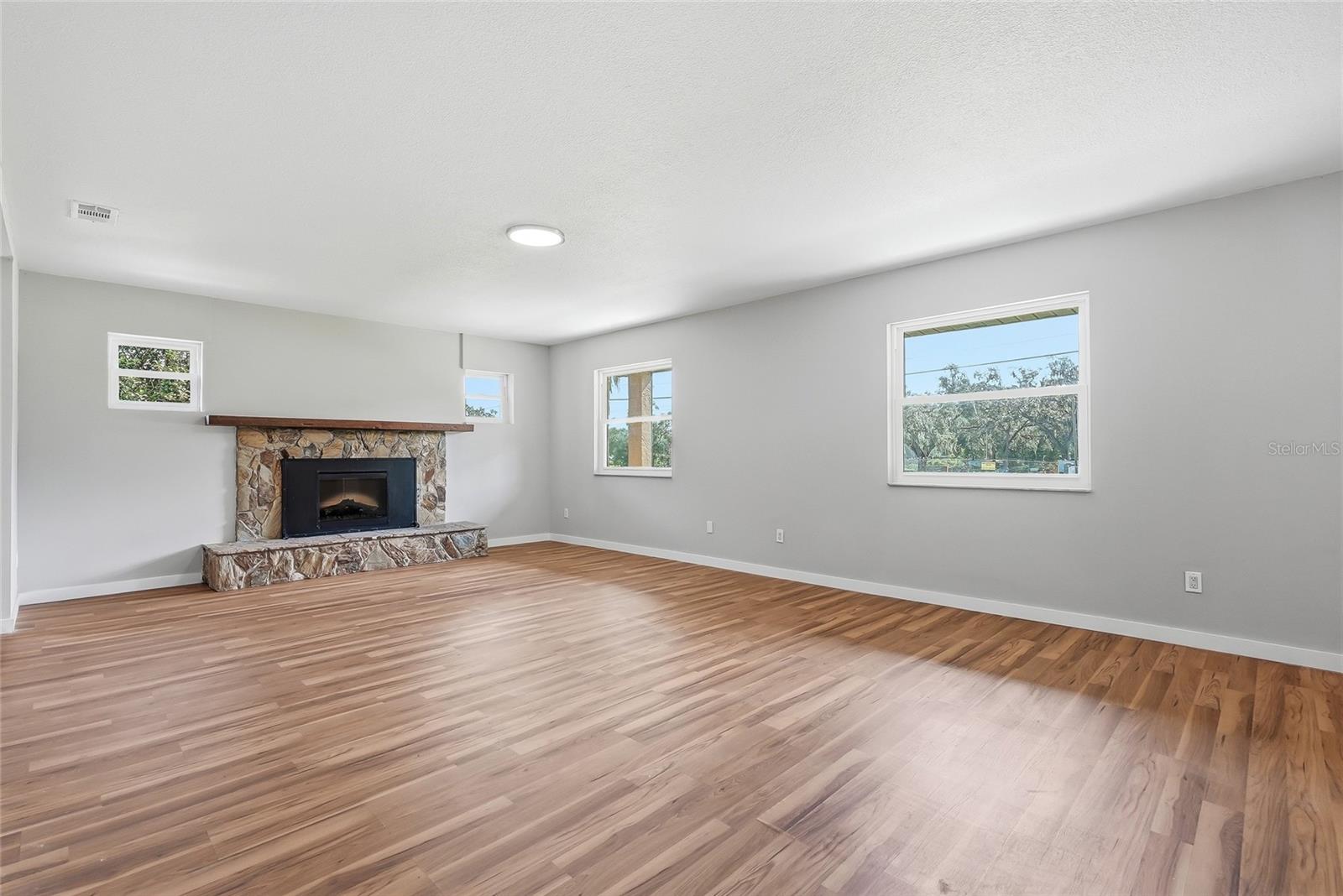 37670 FARR RD — photo 6