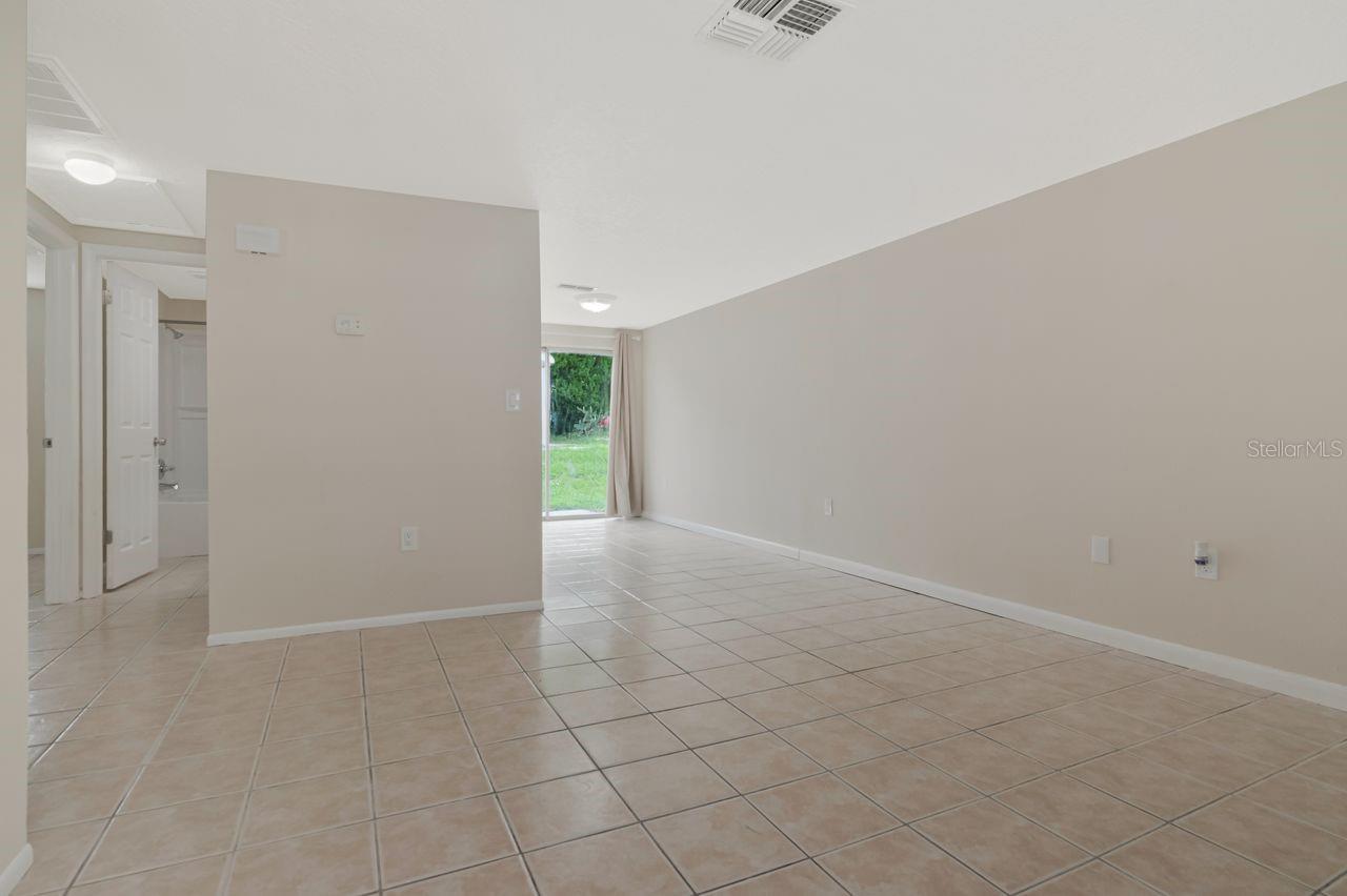 5374/5376 SCHOOL RD — photo 7