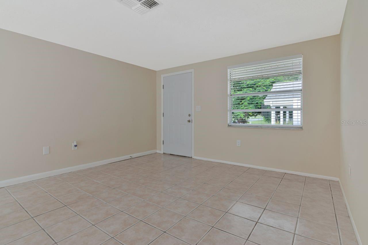 5374/5376 SCHOOL RD — photo 9