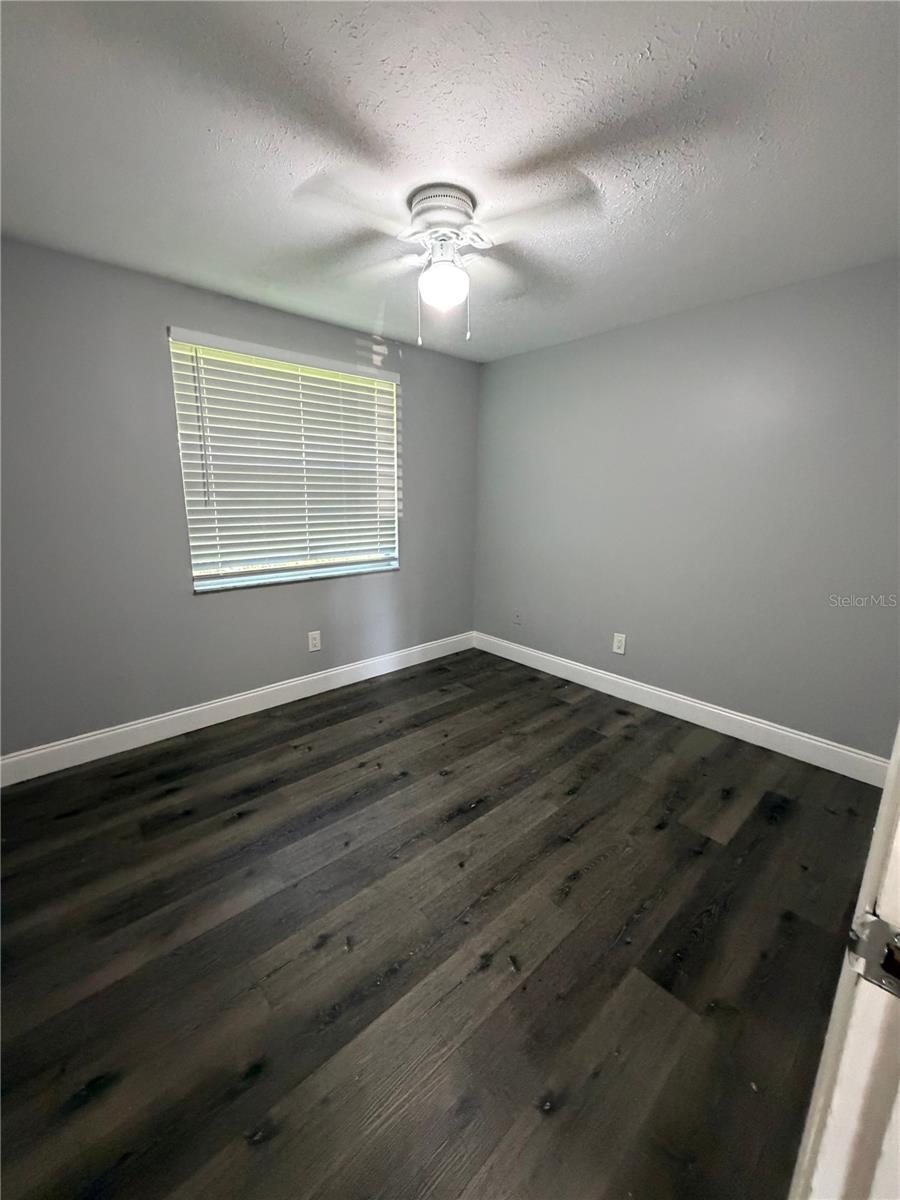 8019 EMI ANN LN — photo 8