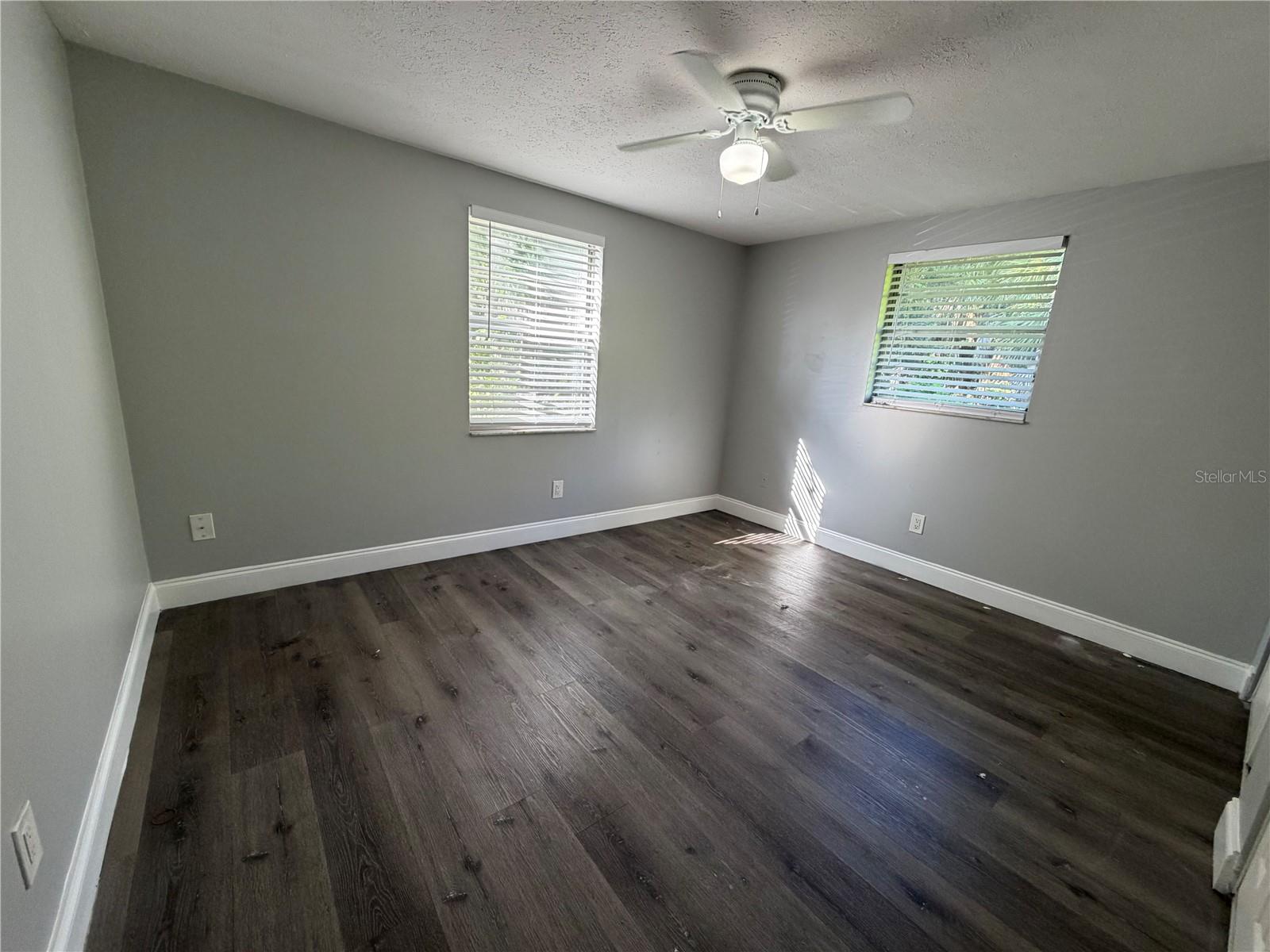 8019 EMI ANN LN — photo 6