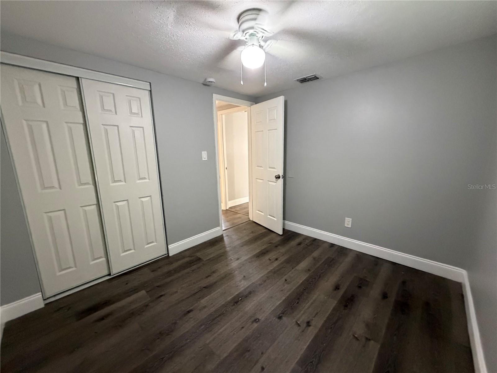 8019 EMI ANN LN — photo 9