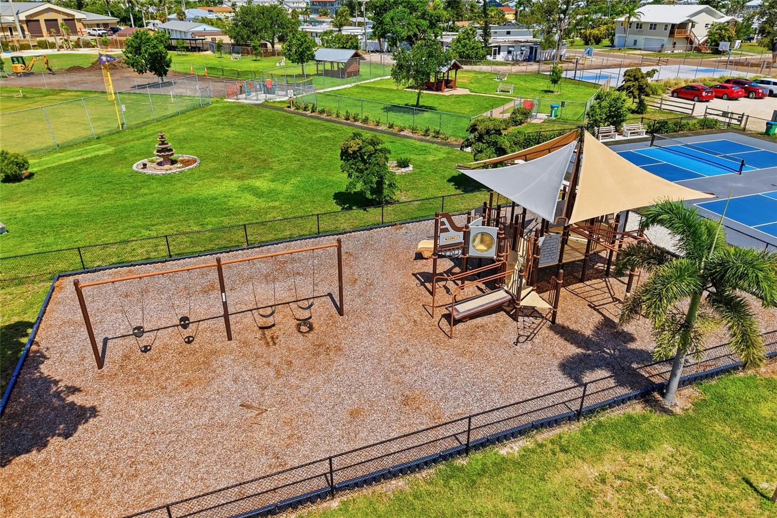 28 SEASIDE CT — photo 49