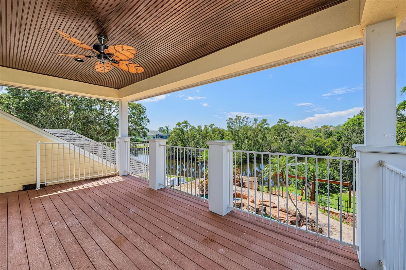 3143 PINEVIEW DR — photo 38