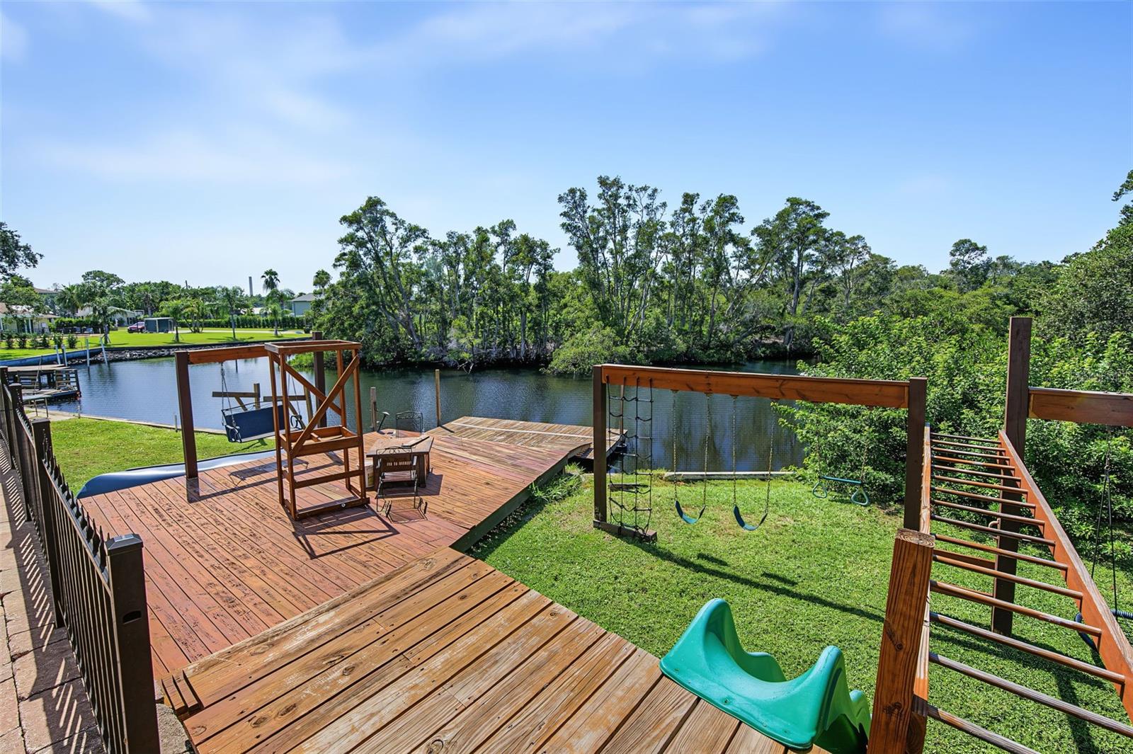 3143 PINEVIEW DR — photo 51