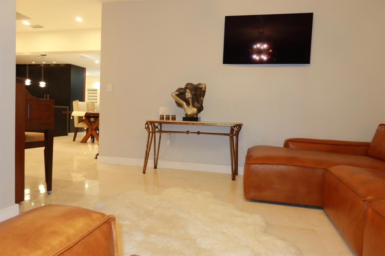 2518 HICKORY CT — photo 38