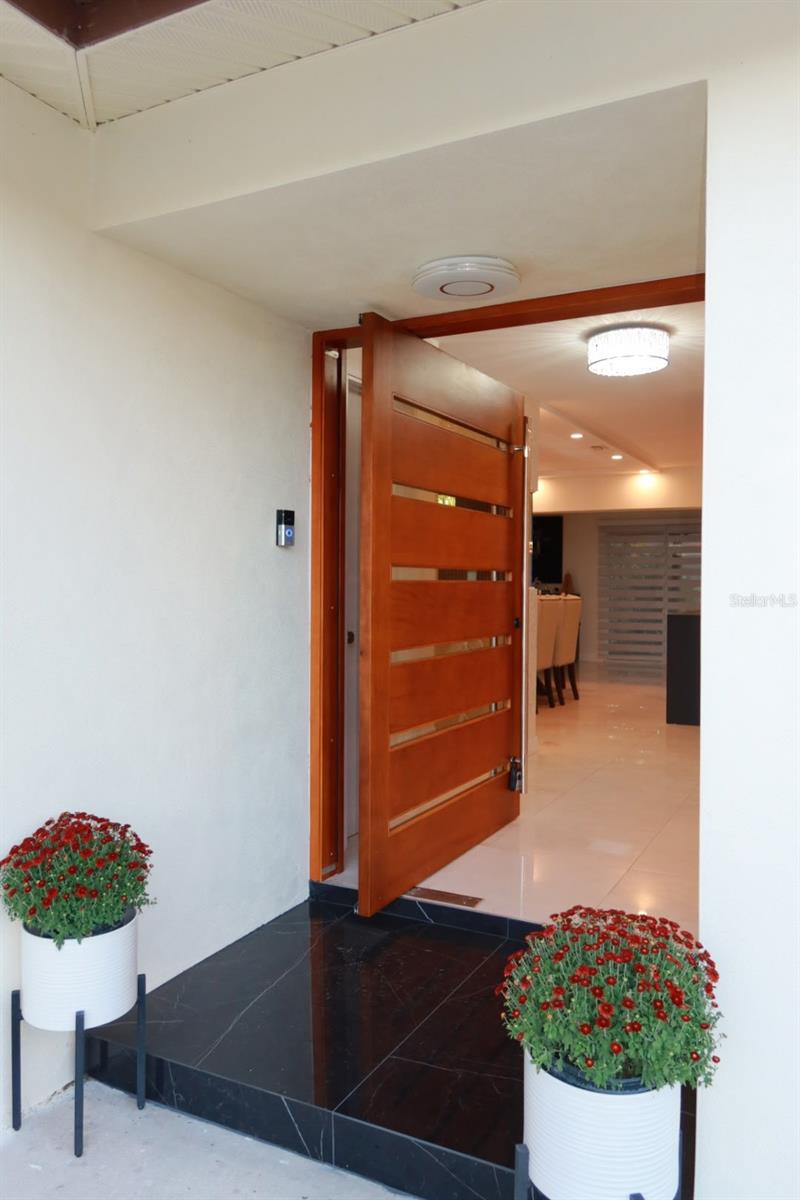 2518 HICKORY CT — photo 2