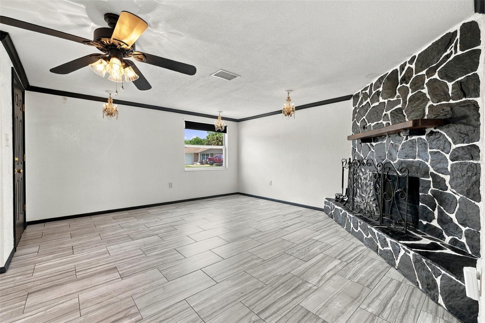 3538 GORMAN DR — photo 8