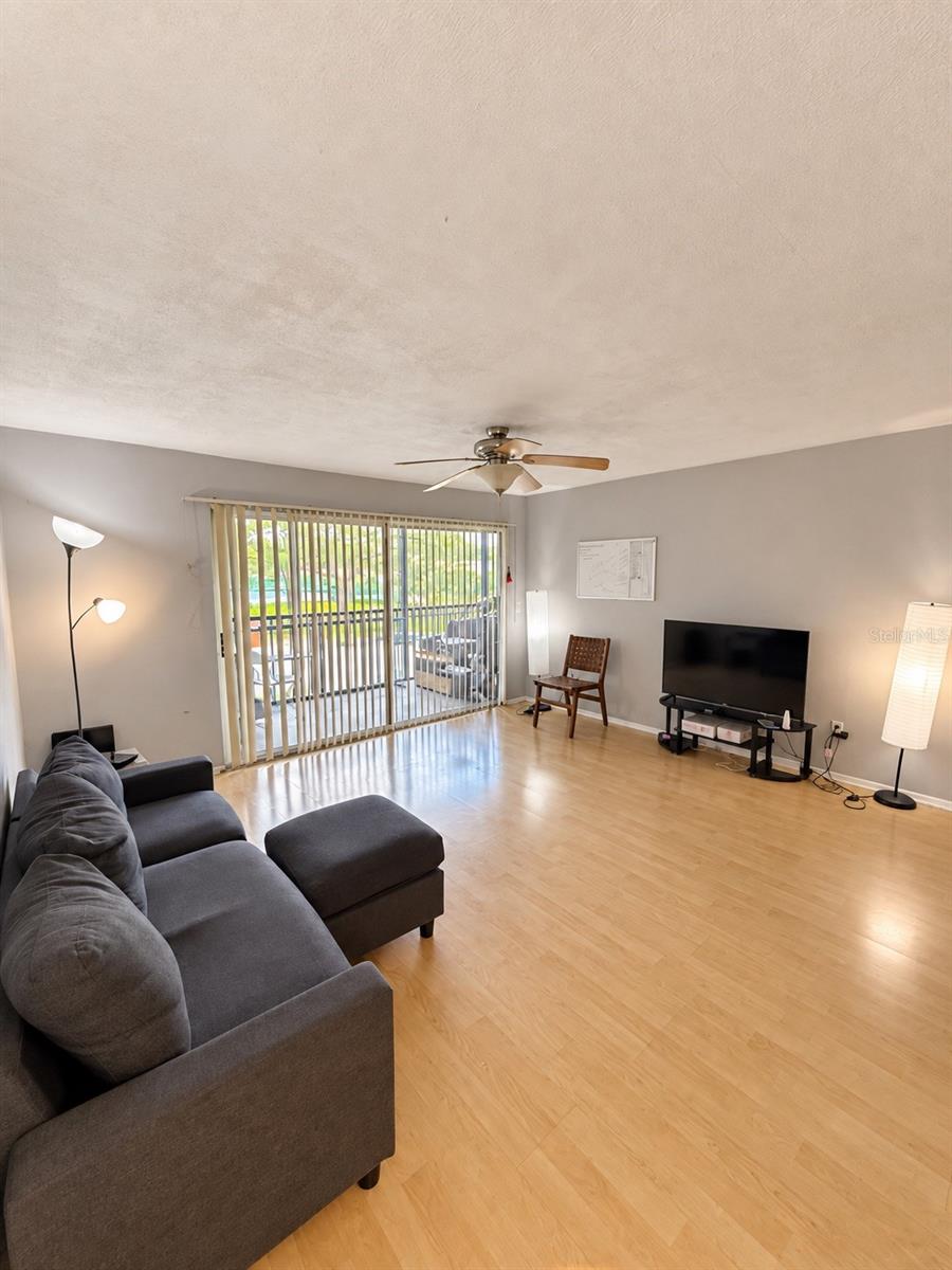 4209 WINDING MOSS TRL #201 — photo 2