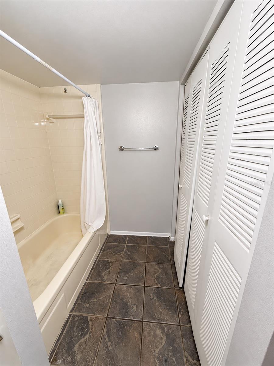 4209 WINDING MOSS TRL #201 — photo 18