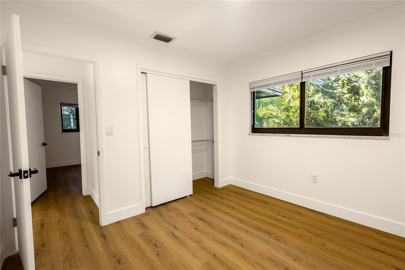 307 GLEN BURNIE AVE — photo 12