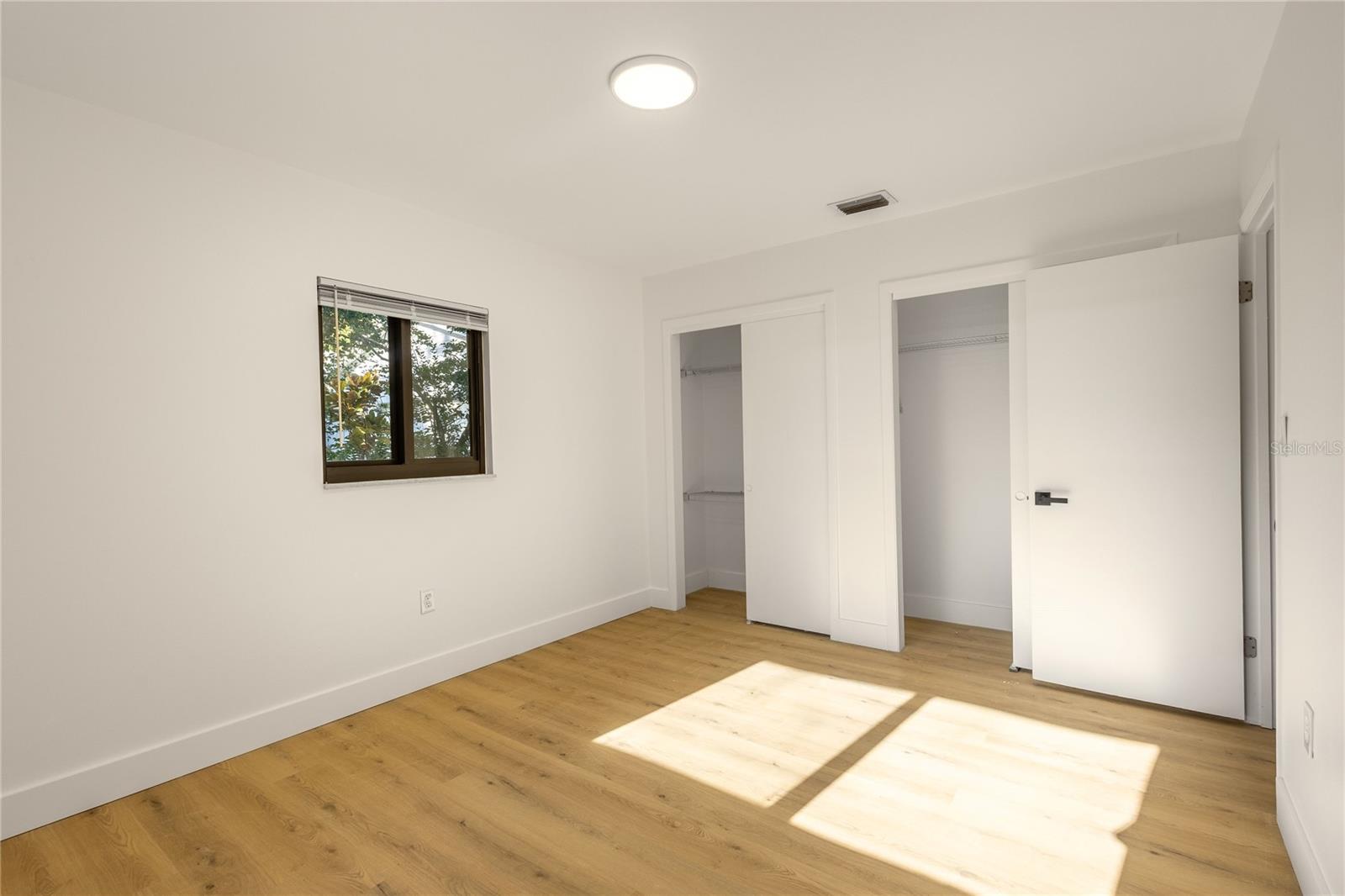 307 GLEN BURNIE AVE — photo 10