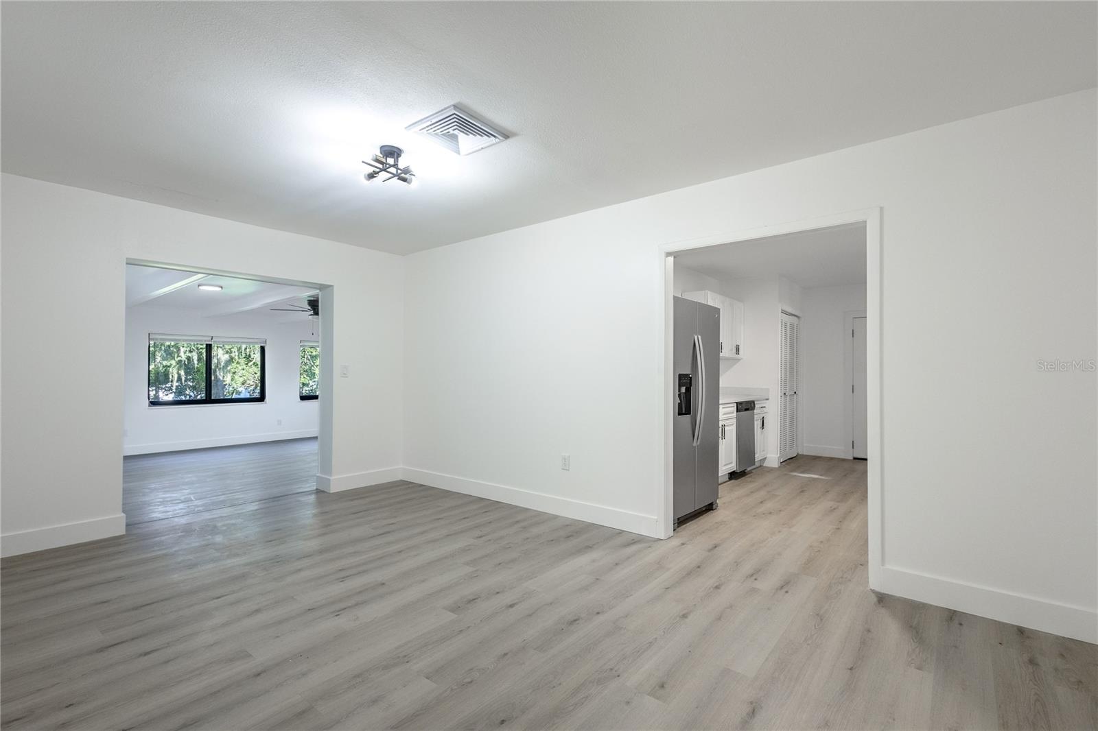 307 GLEN BURNIE AVE — photo 19