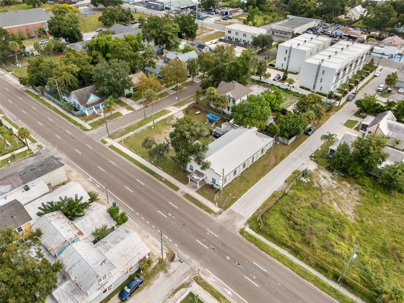 2801 N TAMPA ST — photo 11