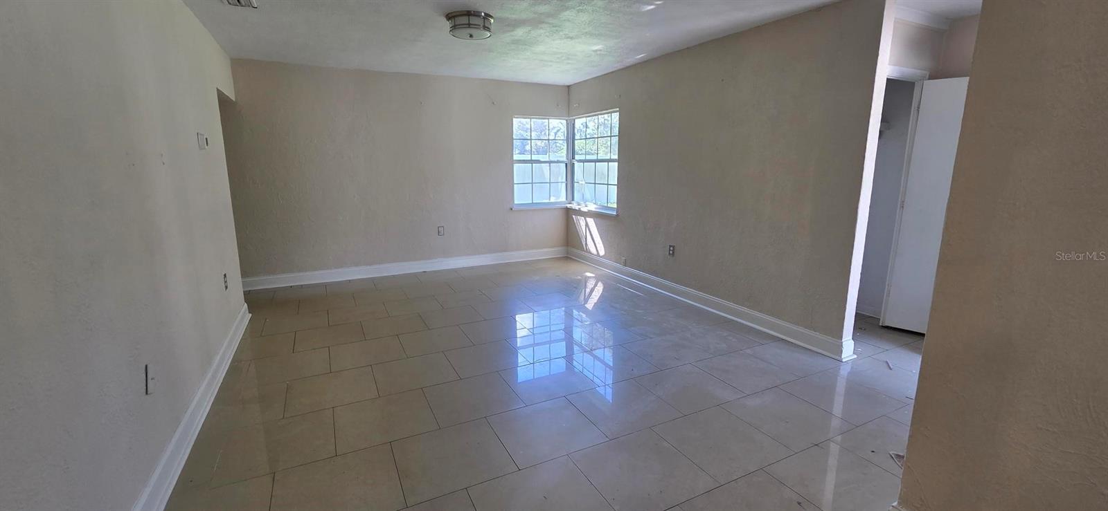 Home in TAMPA — photo 3