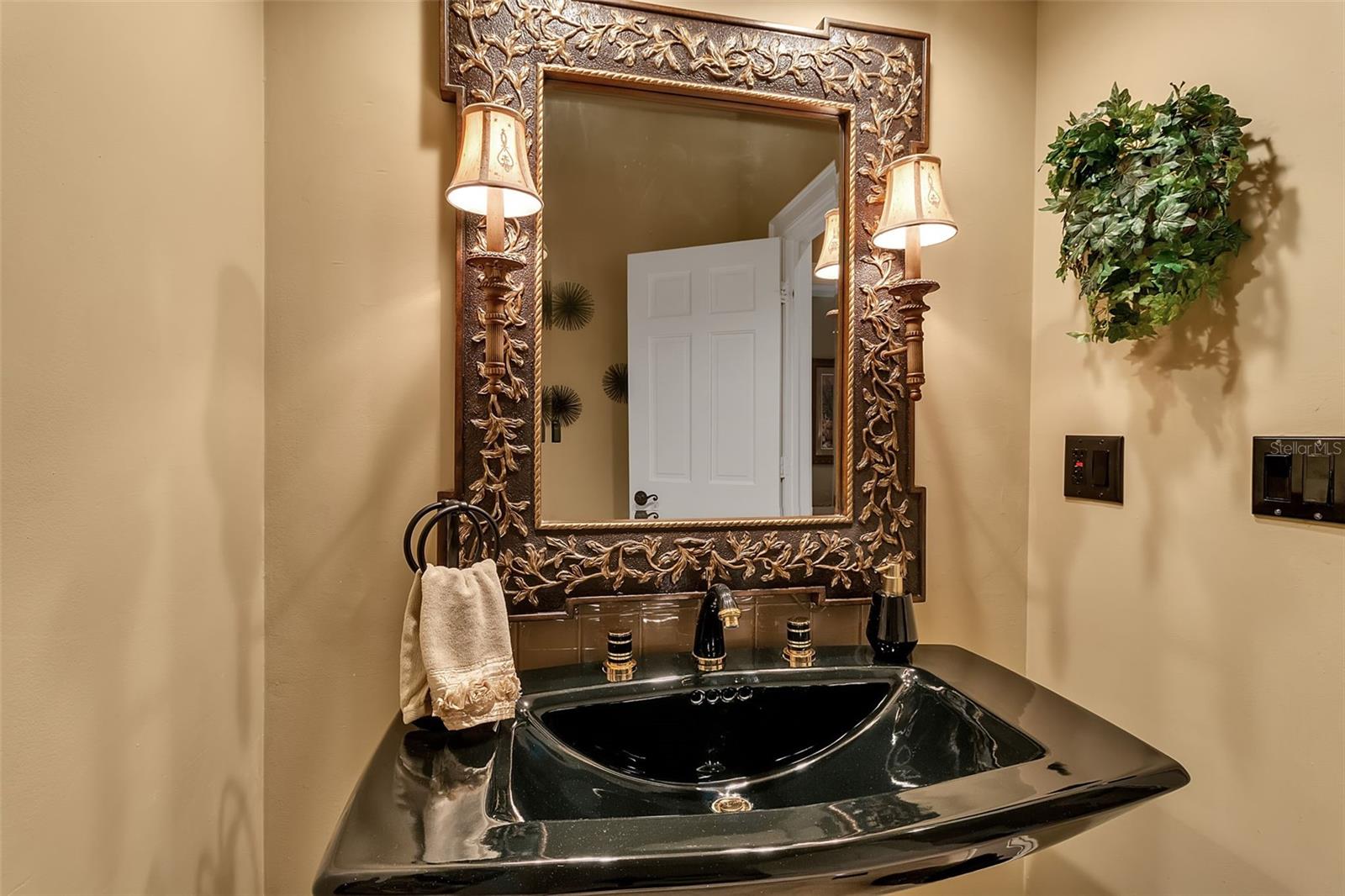 422 BLUE GARDEN LN — photo 10