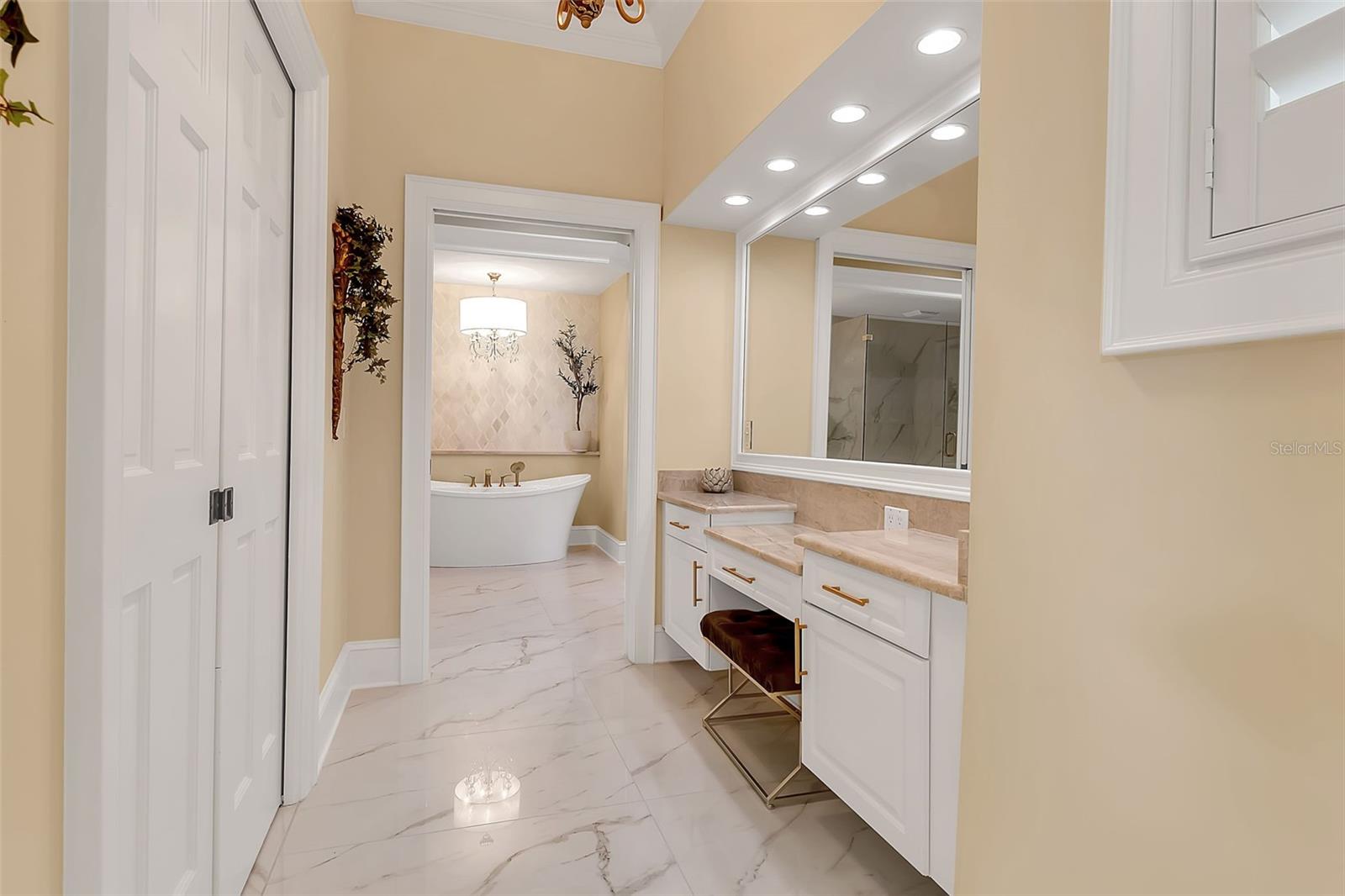 422 BLUE GARDEN LN — photo 47