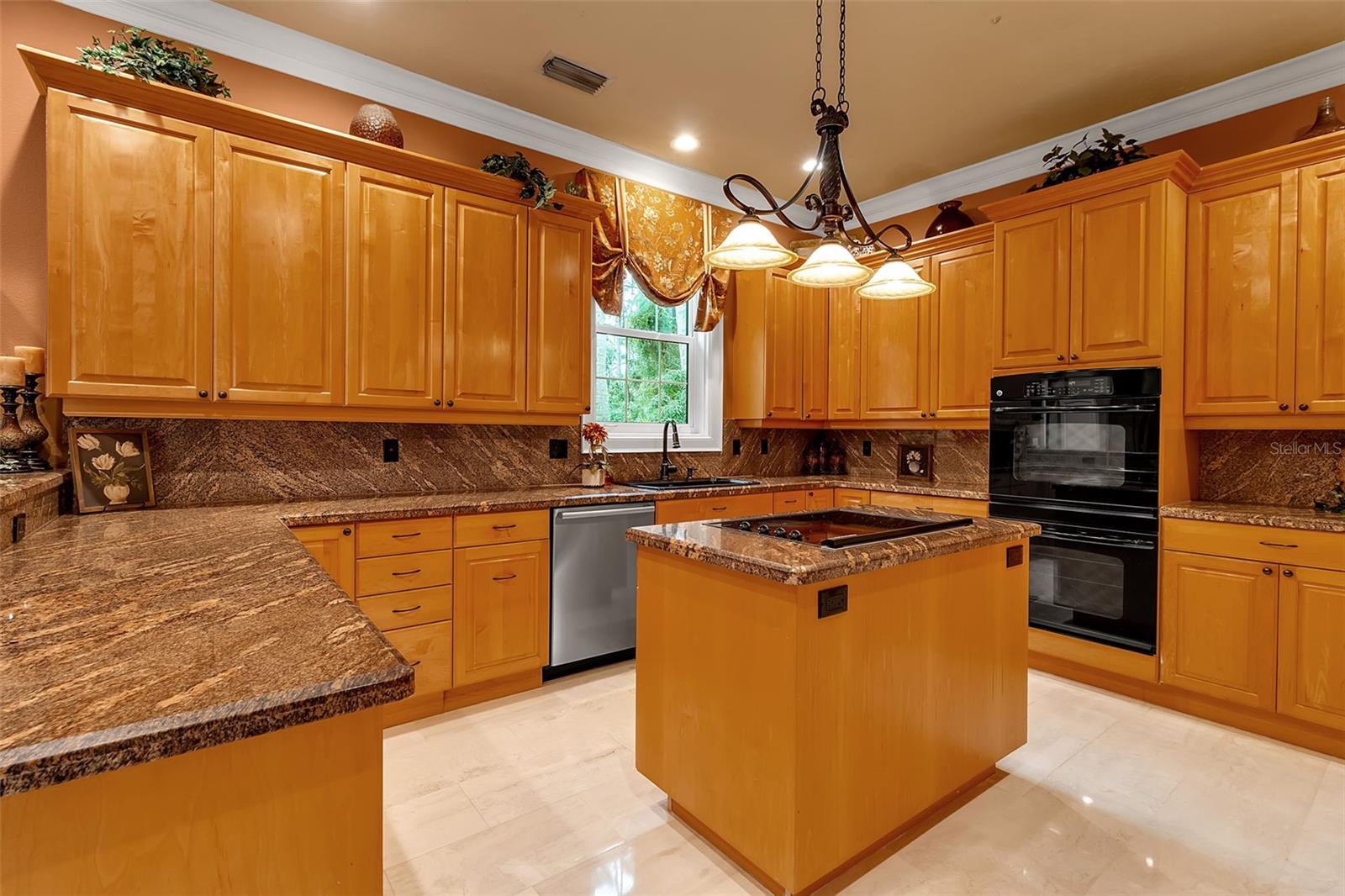 422 BLUE GARDEN LN — photo 24