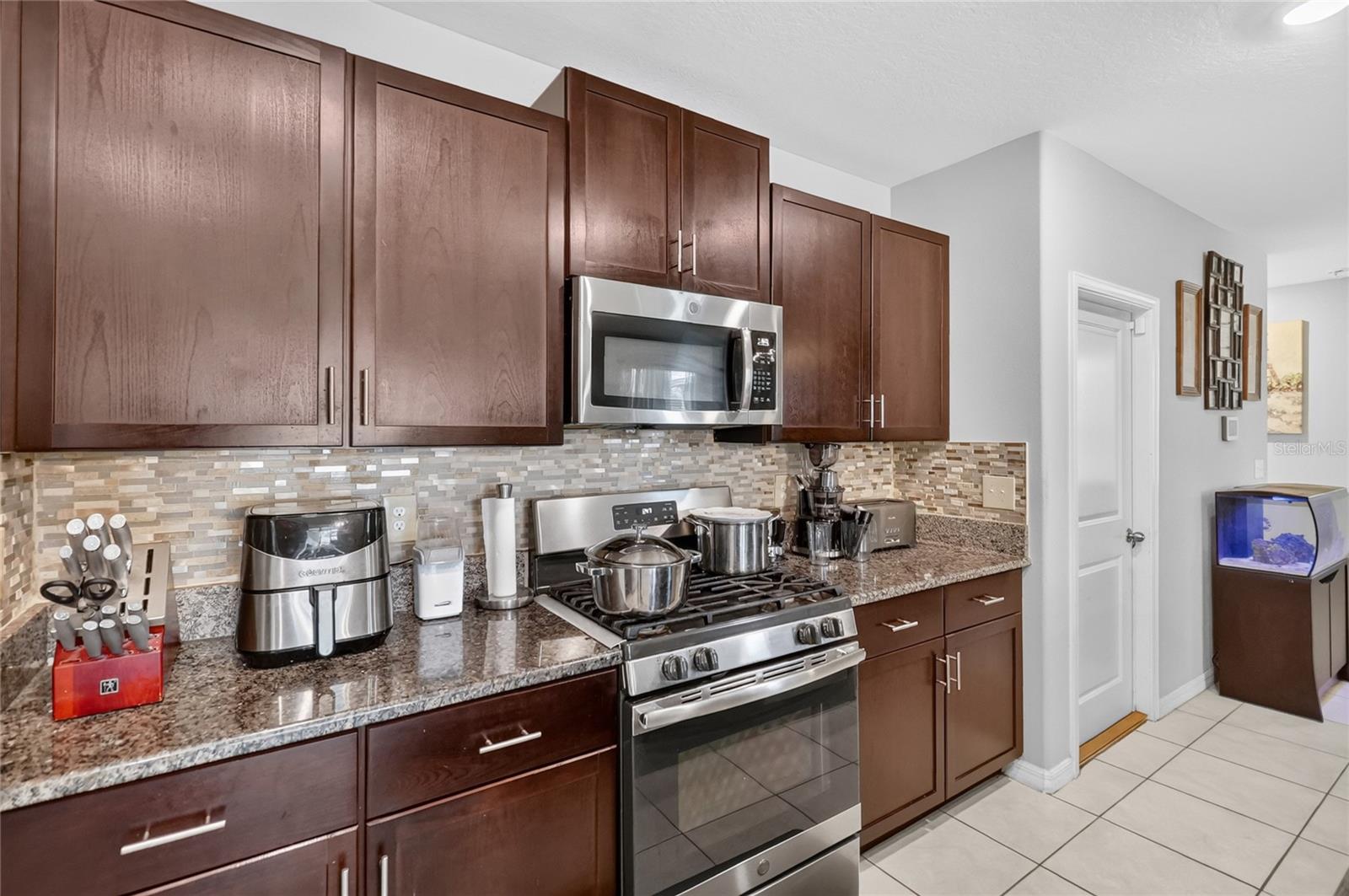 5111 WHITE CHICORY DR — photo 13
